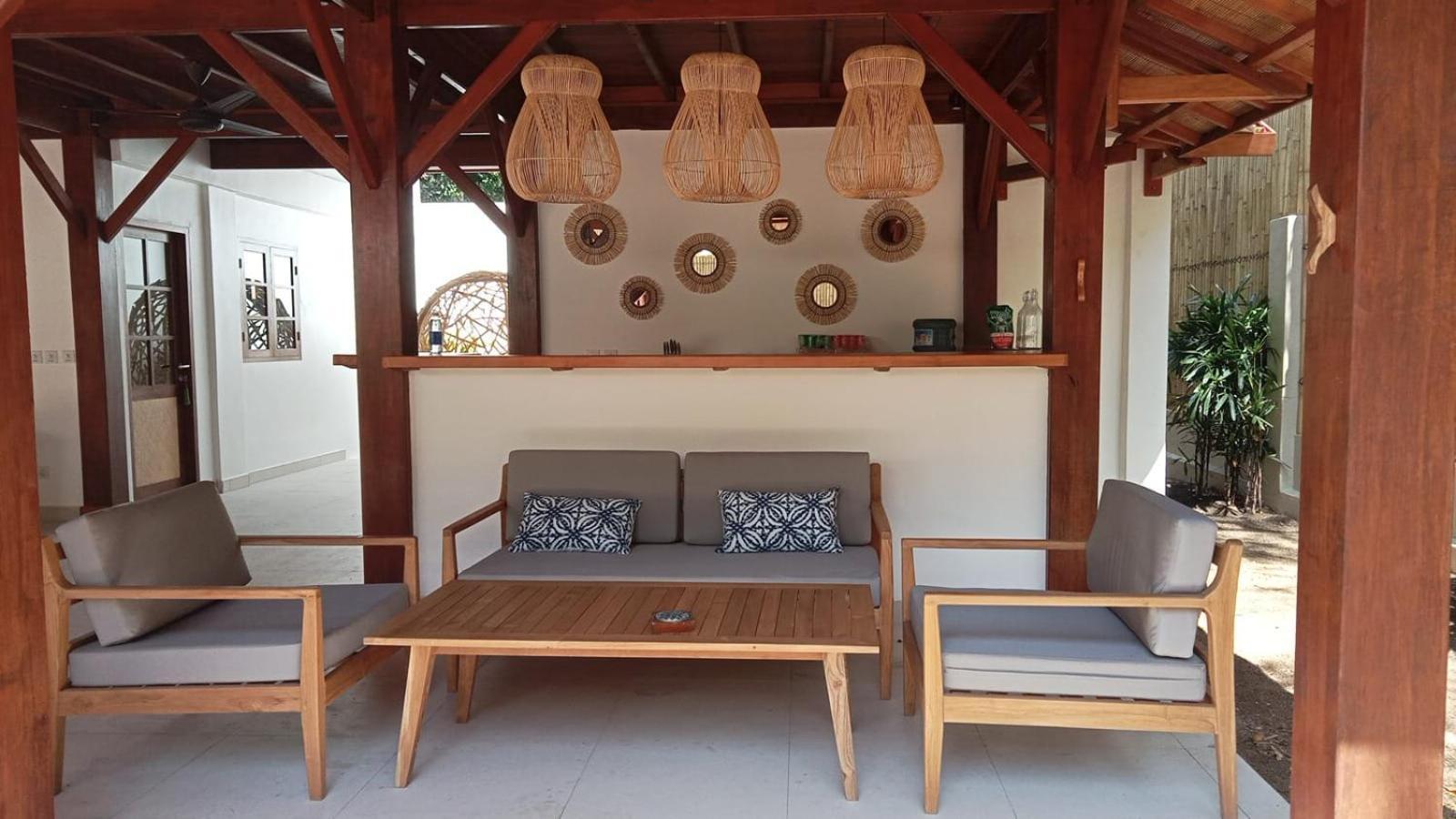 The Gili Beach Resort Gili Trawangan Esterno foto