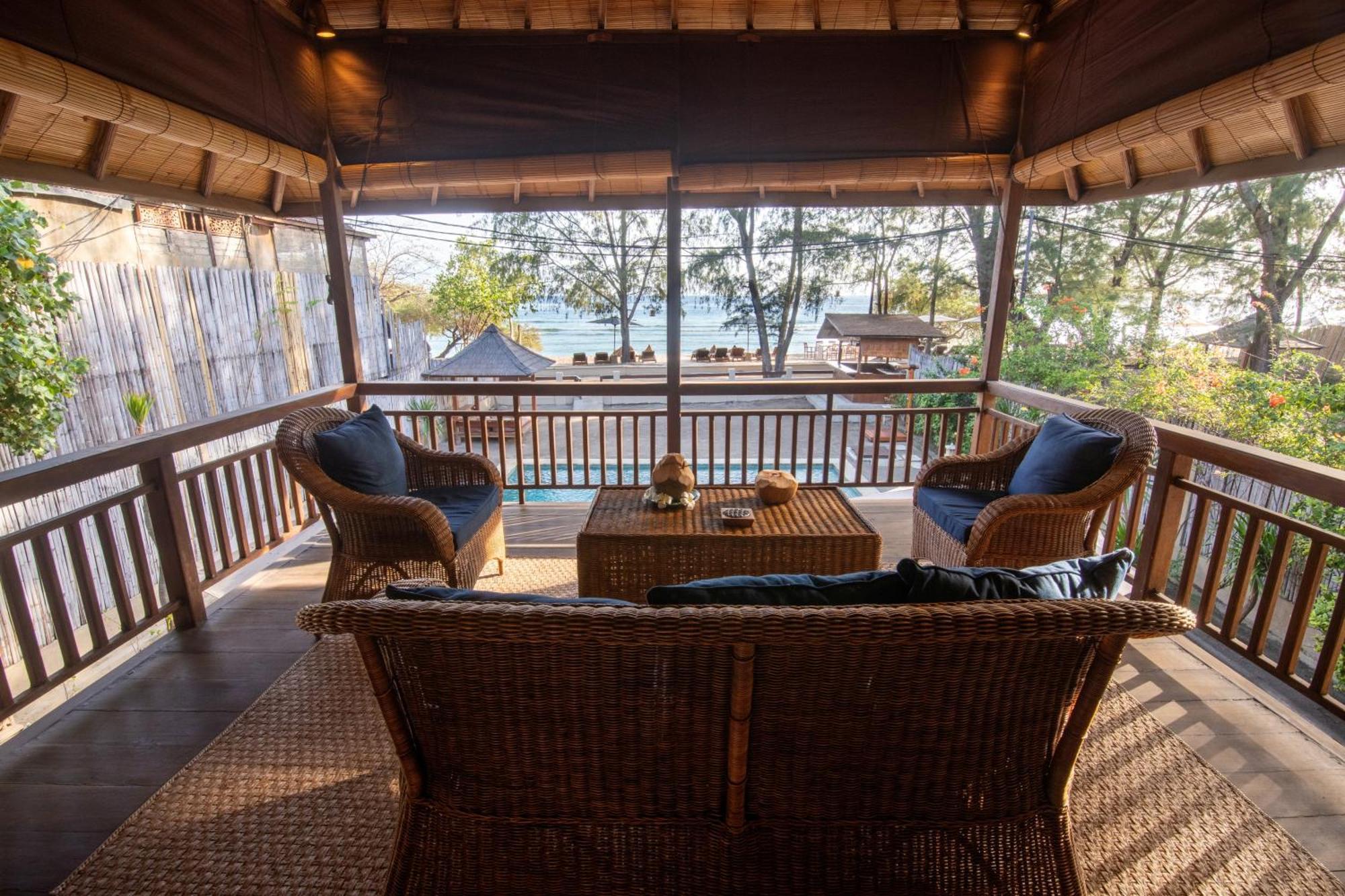 The Gili Beach Resort Gili Trawangan Esterno foto