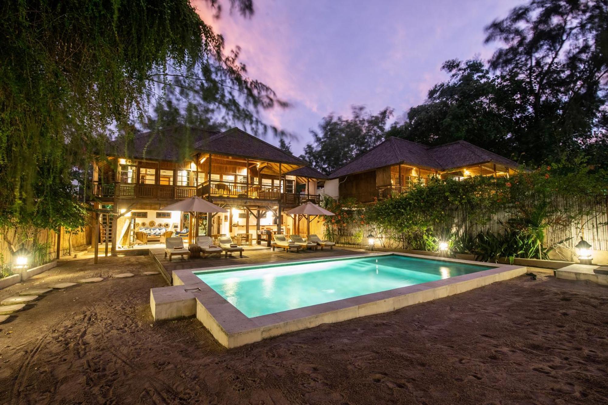 The Gili Beach Resort Gili Trawangan Esterno foto