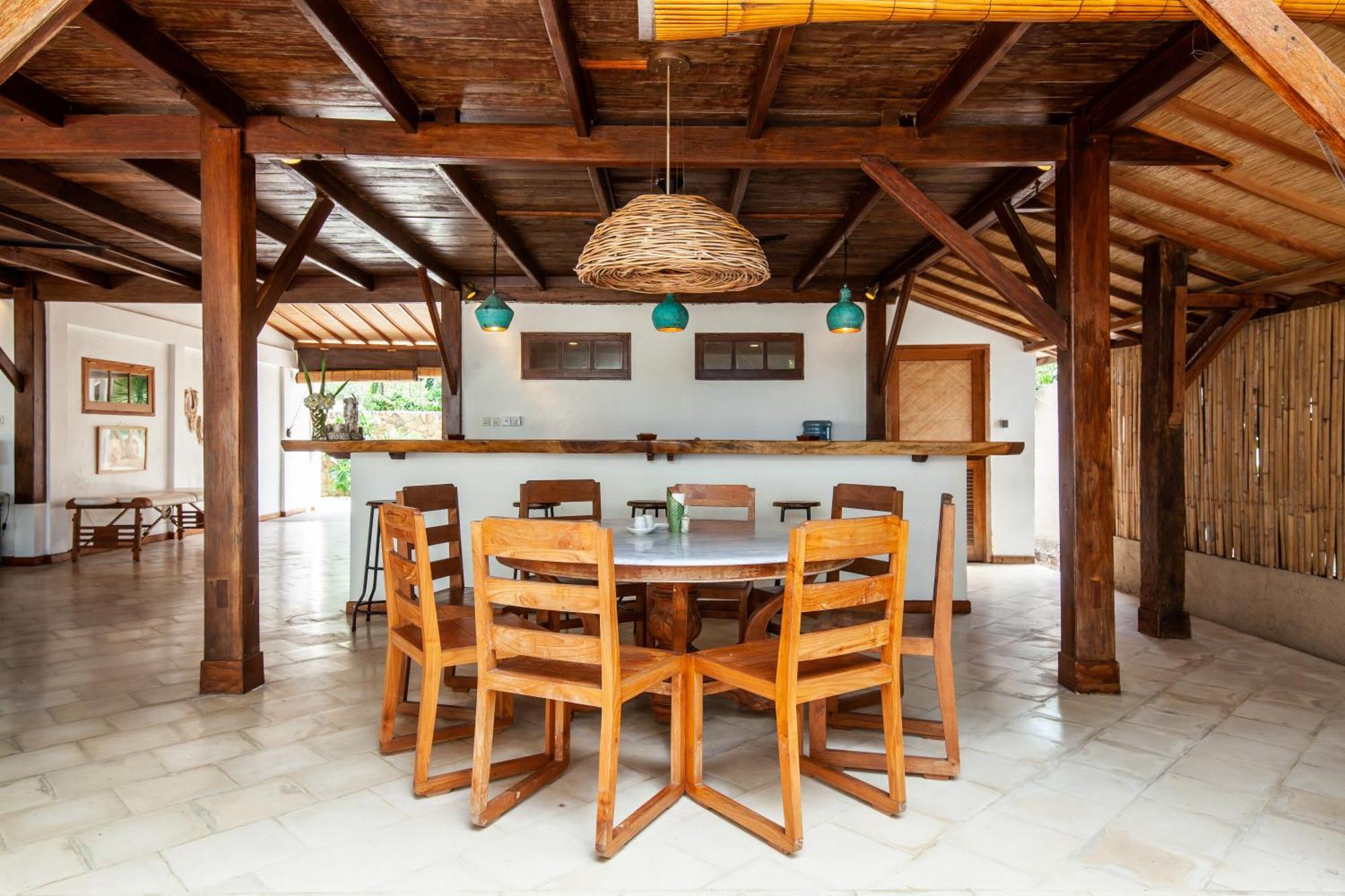 The Gili Beach Resort Gili Trawangan Esterno foto