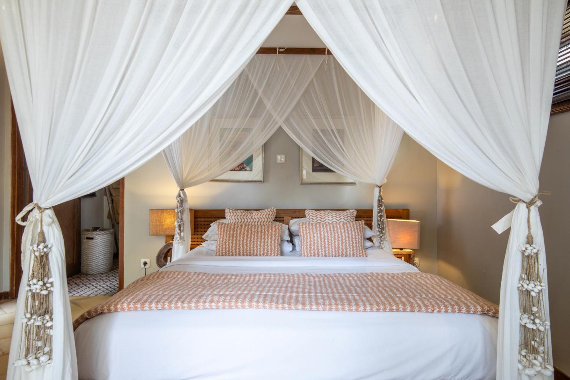 The Gili Beach Resort Gili Trawangan Esterno foto