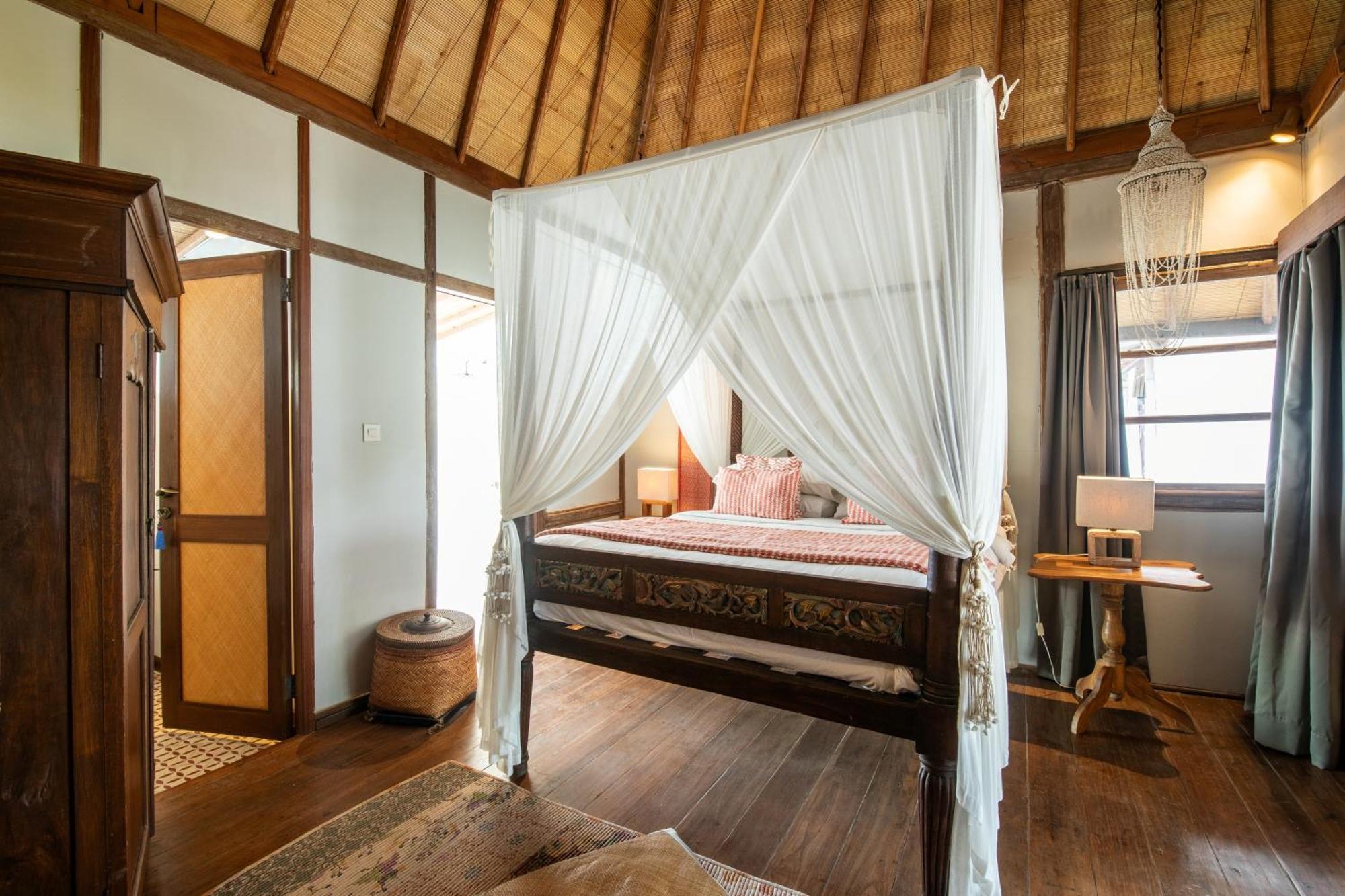The Gili Beach Resort Gili Trawangan Esterno foto