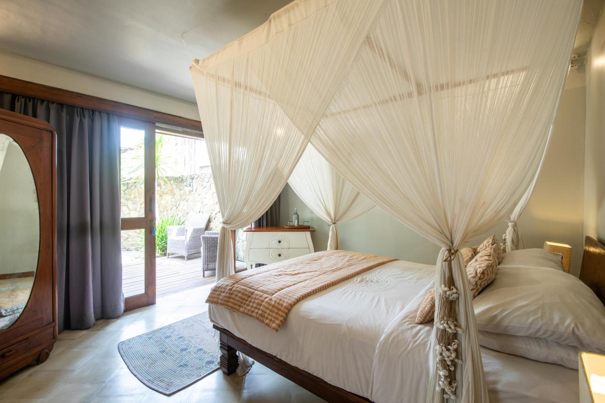 The Gili Beach Resort Gili Trawangan Esterno foto