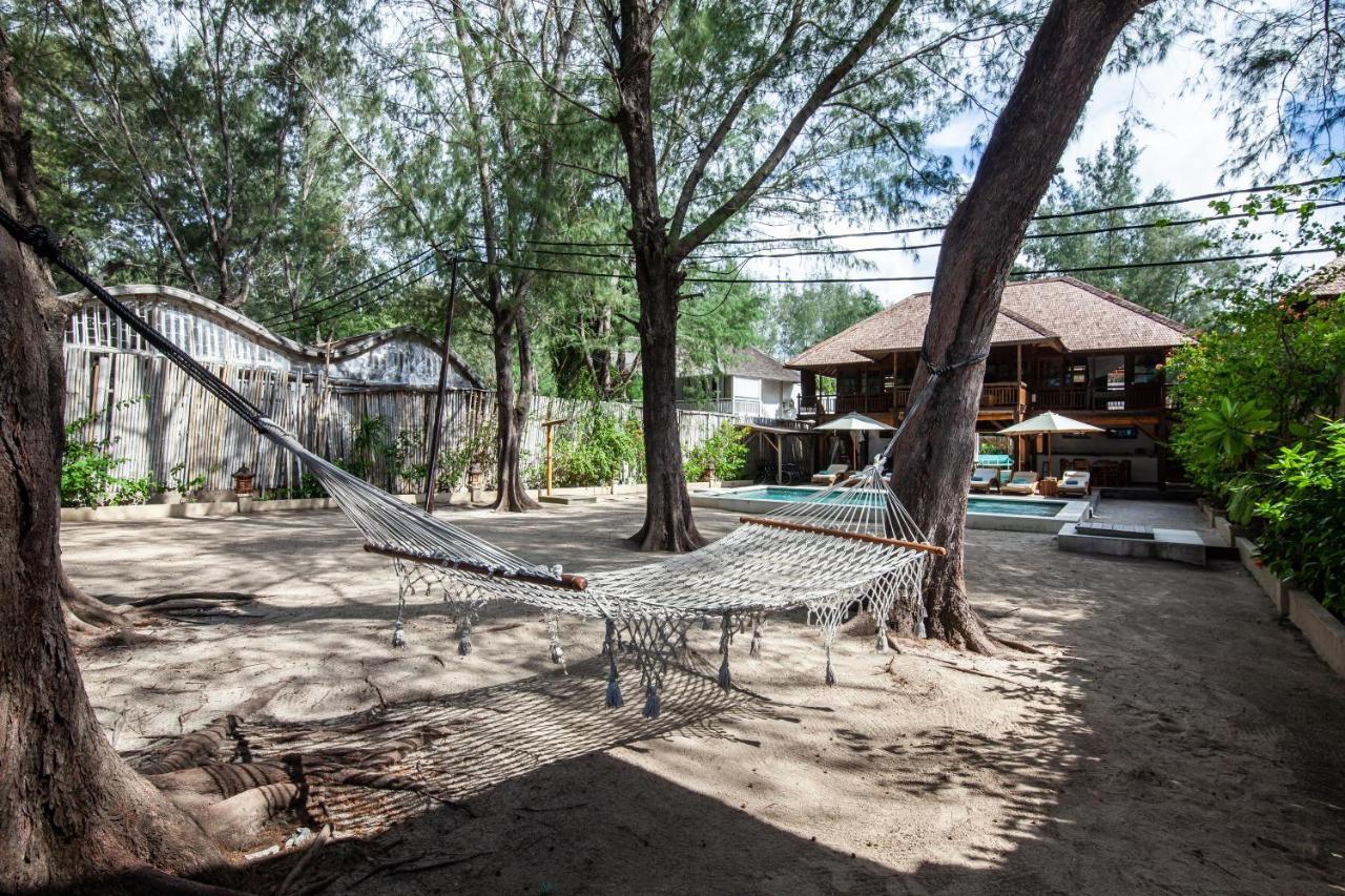 The Gili Beach Resort Gili Trawangan Esterno foto